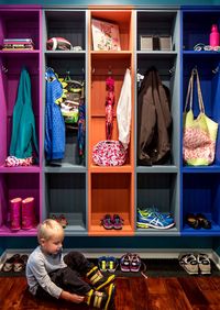 Детская цветная гардеробная комната Батайск